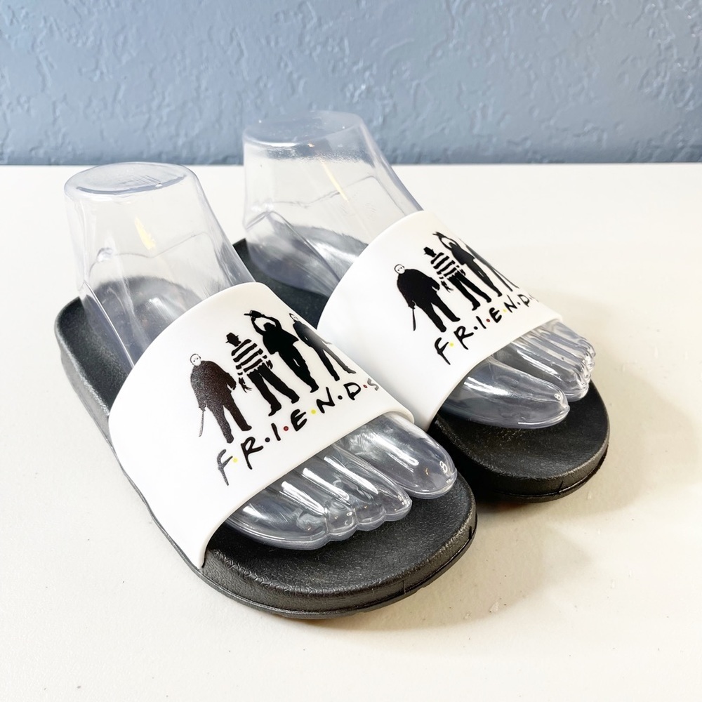 FRIENDS Horror Characters( Michael Freddy, Leather face and Jason) slides Sz 5-6